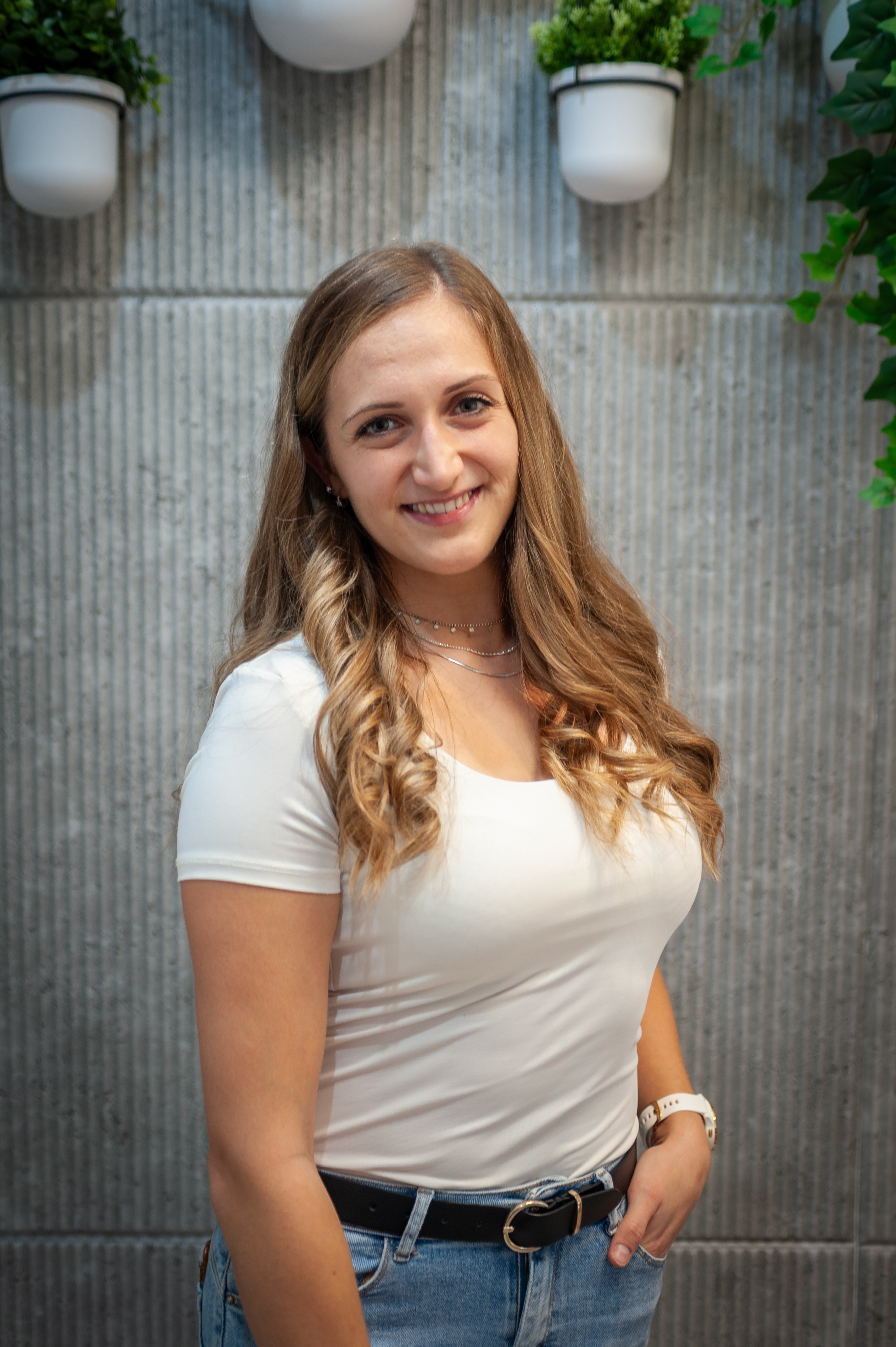 Dr. Major Anett portré